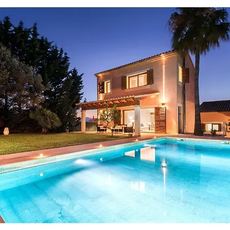 Elvissa Villa *